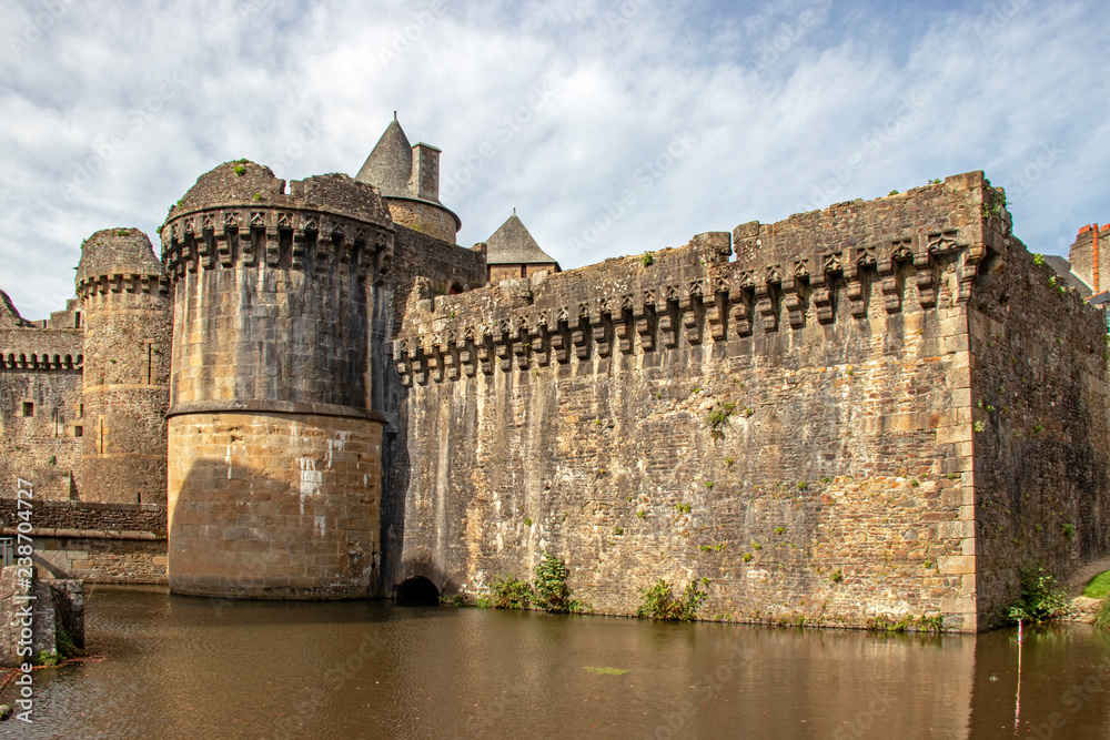 Obraz premium Fougères. Remparts du château. Ille et Vilaine. Bretagne. France 