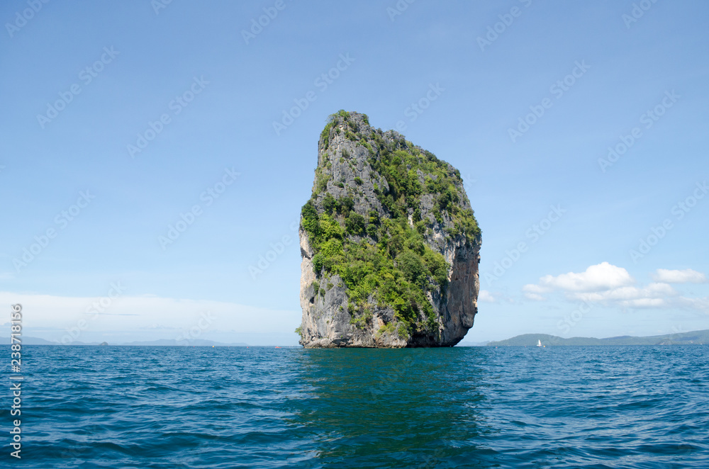 Fototapeta premium Poda Island, Krabi, Thailand