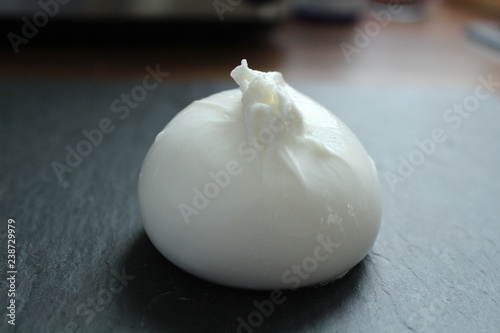 Burrata - Mozzarella Käse - Cheese