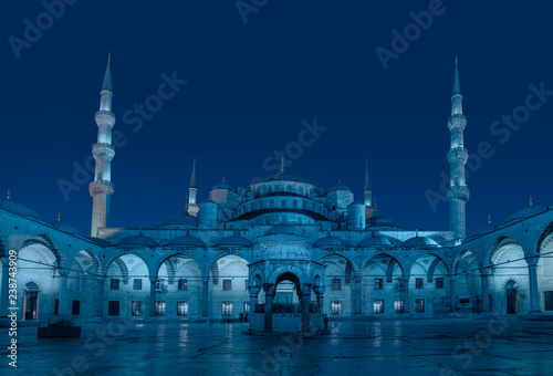 The Blue Mosque (Sultanahmet) - Istanbul, Turkey
