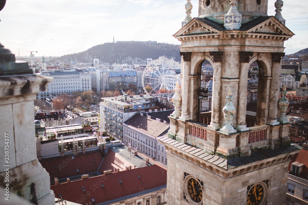 Obraz premium Elevated view of the city of Budapest from St. Stephen's Basilica, Hungary