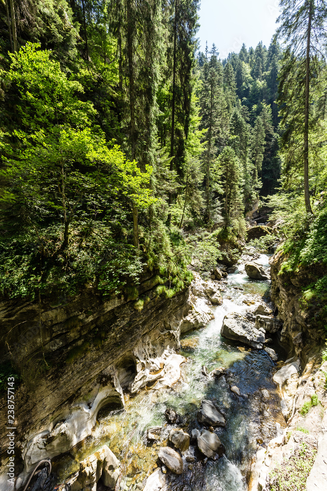 Breitachklamm im Allgäu, Bayern, Deutschland. Breitachklamm im Allgäu, Bayern, Deutschland.