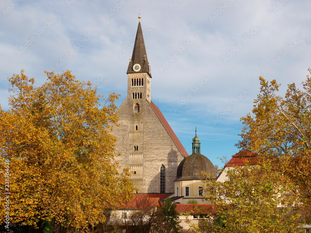 Blick auf Laufen ( Bayern) von Oberndorf (Salzburg) / Österreich