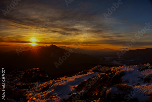 Fototapeta Naklejka Na Ścianę i Meble -  Sunrise in the Bieszczady Mountains. Polonina Wetlinska