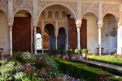 Palacio del Patio de la Acequia del Generalife, Alhambra photo