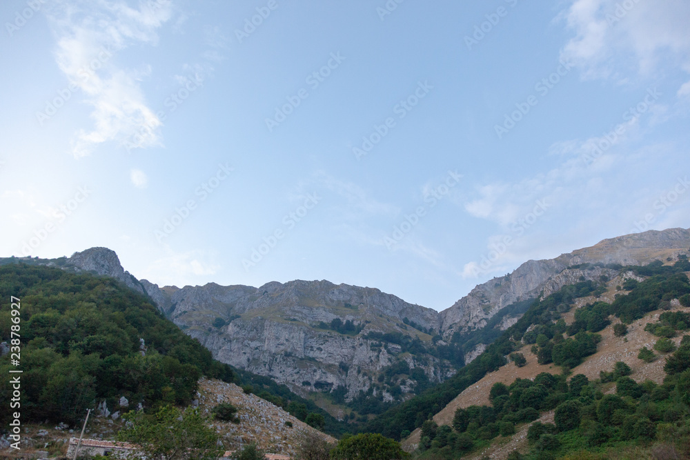 Naklejka premium Montagna