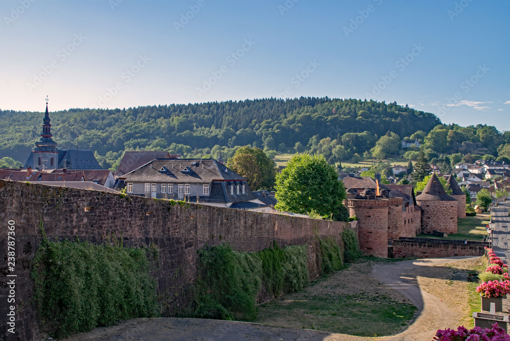 An der alten Stadtmauer in Büdingen, Wetterau, Hessen, Deutschland