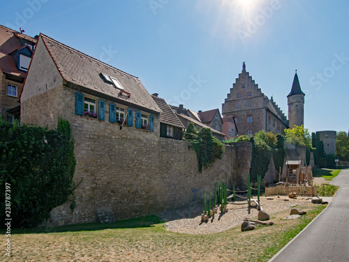 An der alten Stadtmauer von Ochsenfurt, Unterfranken, Bayern, Deutschland 