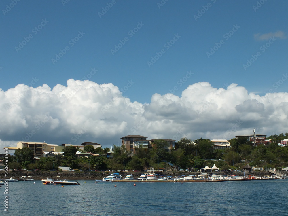 Fototapeta premium Port et jetée de Mamoudzou à Mayotte