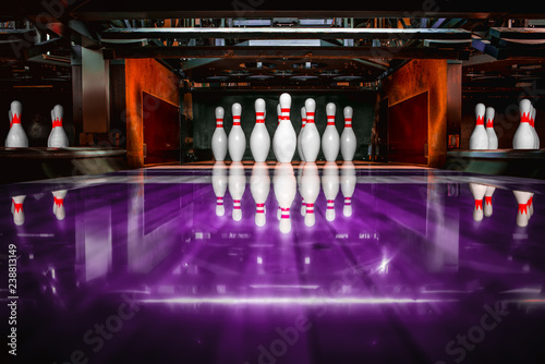Obraz na plátně bowling alley. pins