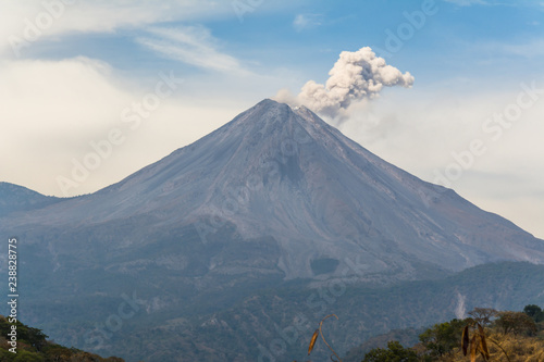 Paisaje del volcán de Colima.