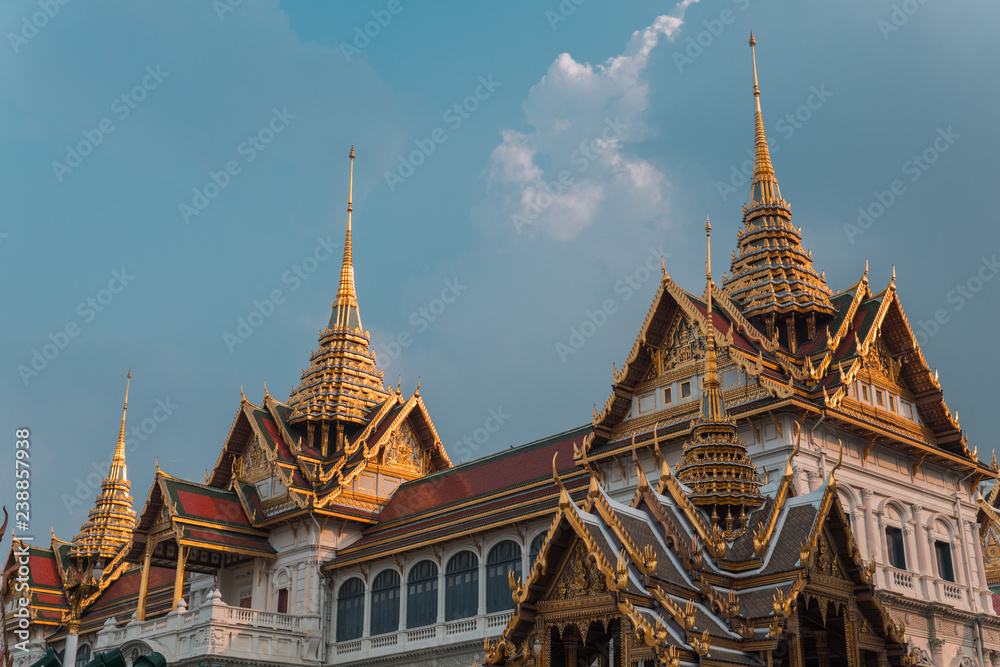 Fototapeta premium Majestic Royal Grand Palace in Bangkok, Thailand