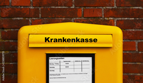 Wallpaper Mural Krankenkasse Briefkasten Torontodigital.ca