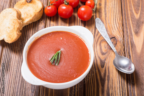 Fresh tomato cream soup in bowl