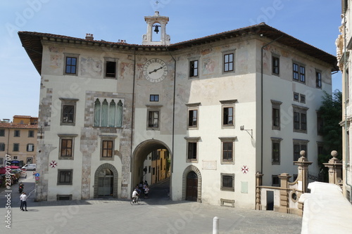Pisa - palazzo dell'orologio in piazza dei Cavalieri 