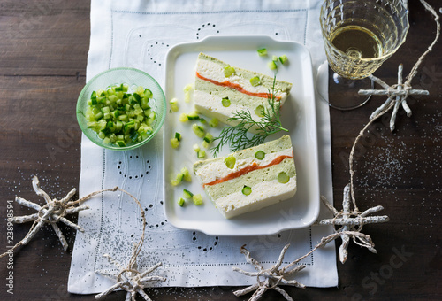Billede på lærred Fish terrine with smoked salmon and vegetables