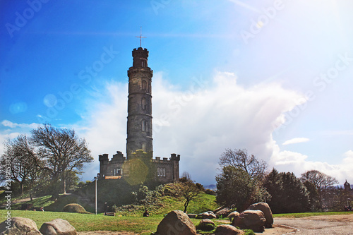 faro viaggi turismo scozia inghilterra viaggio militari pietra acqua cielo effetto mareggiata fiume acqua nuvole parco sassi muro castello architettura arte quadro pittura fotografia 