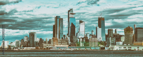 Photo Hudson Yards skyscrapers and Manhattan skyline in New York City as seen from Jer