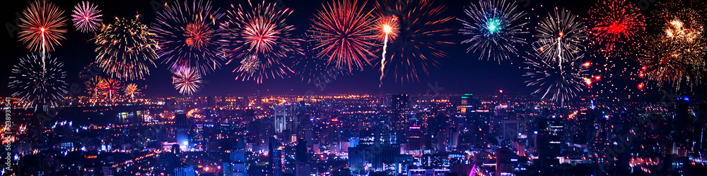 Wunderschönes Feuerwerk Wunderschönes Feuerwerk