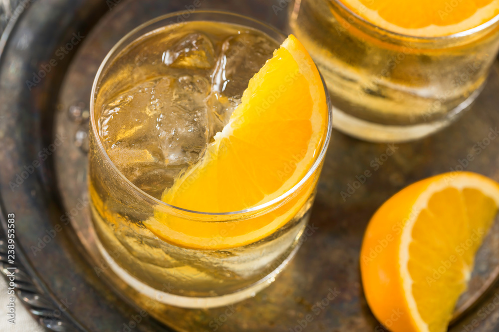 Refreshing White Port and Tonic Refreshing White Port and Tonic
