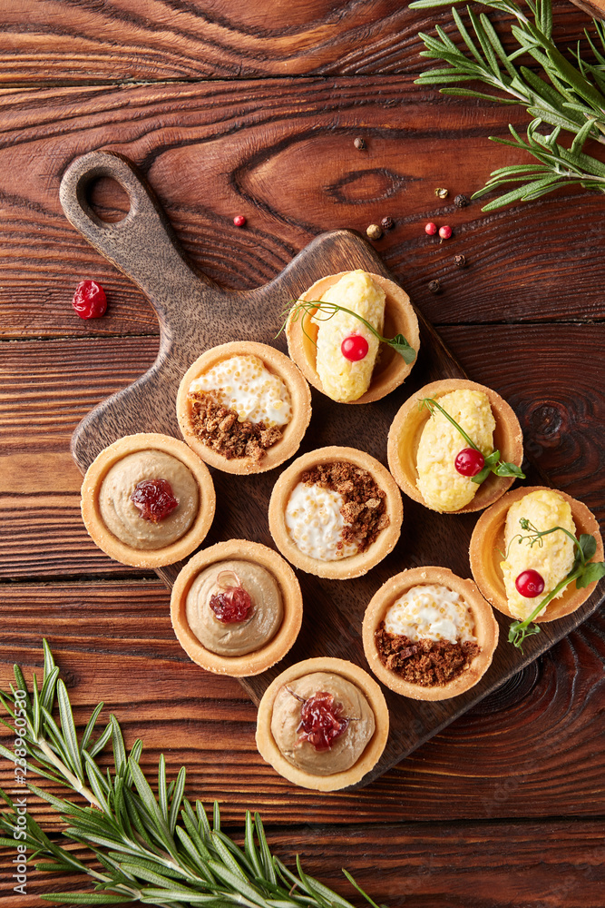 Set of appetizers with assorted filling Set of appetizers with assorted filling