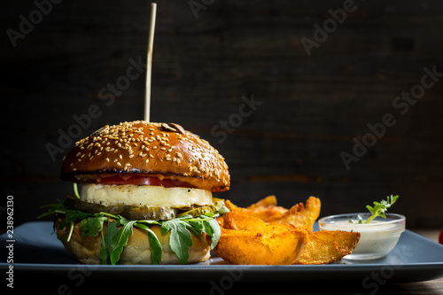 Halloumi burger