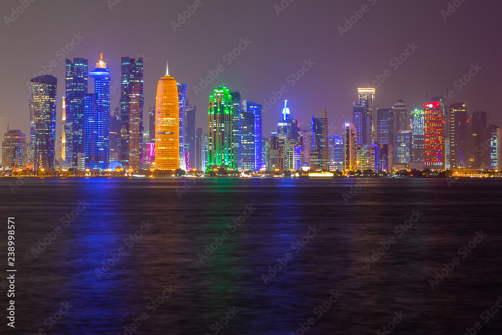 Fototapeta Doha city skyline night view, Qatar