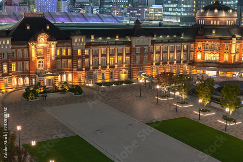 Tokyo station building © Shawn.ccf