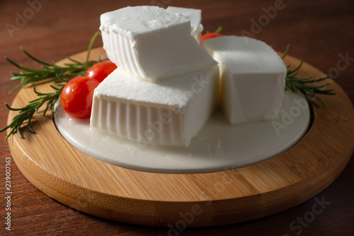 Casu axedu, formaggio fresco tipico sardo 