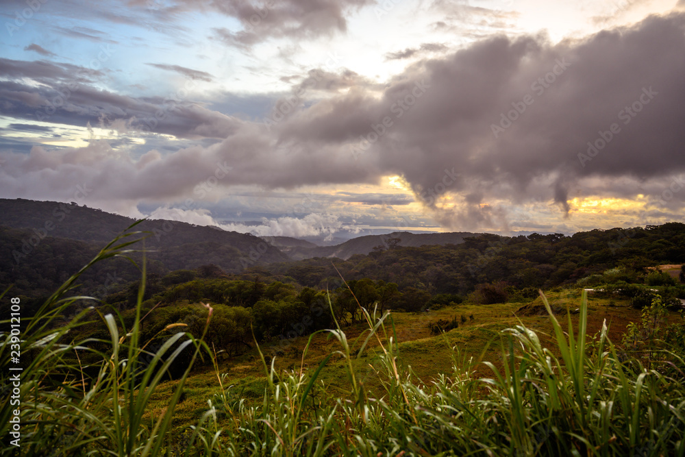 Obraz premium Crépuscule Monteverde