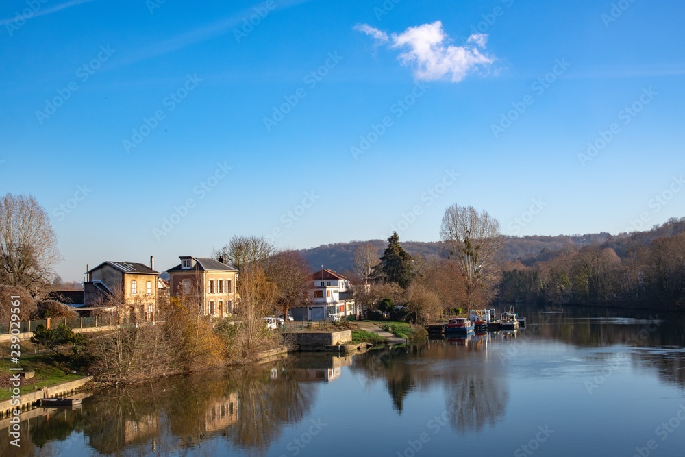 houses on the river