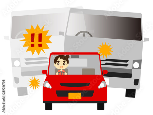 煽り運転を受ける軽自動車の女性