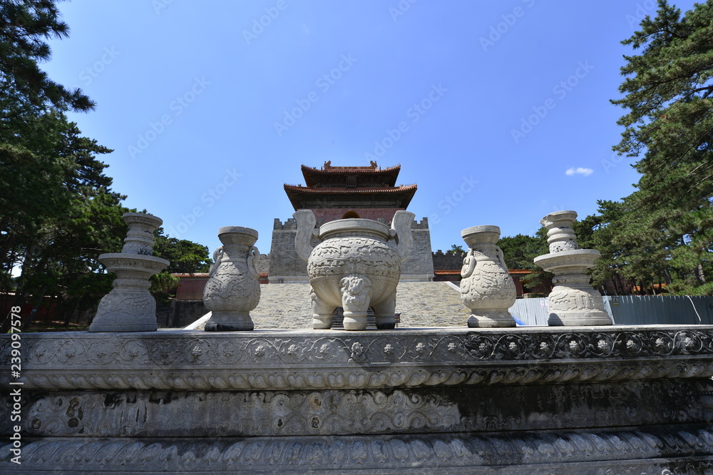 Naklejka premium The ancient Chinese buildings