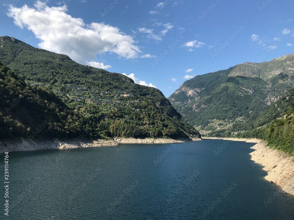 Obraz premium Verzasca_Stausee