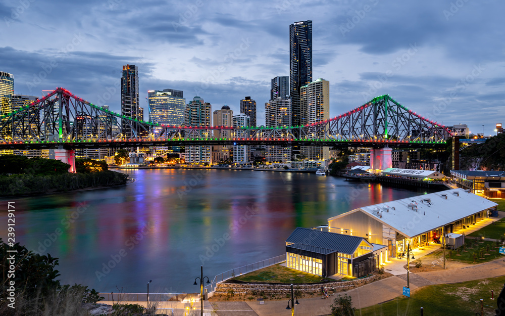 Fototapeta premium Howard Smith Wharf precinct on the Brisbane River