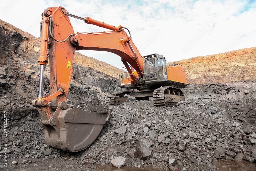 Manganese Mining and processing Manganese Mining and processing