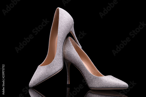 High-heeled shoes made from glittering glitter.