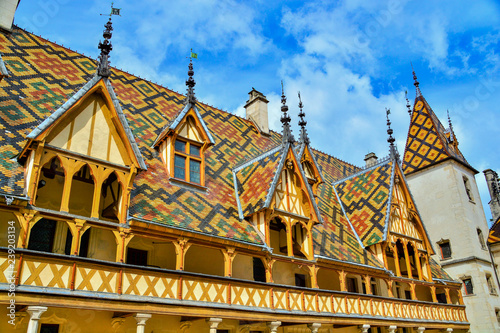 Burgundian roof