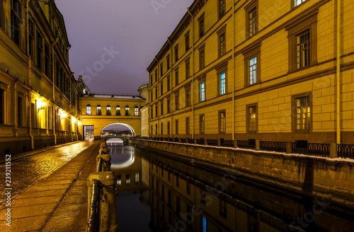 Night panorama Of the embankment of the Winter groove and Winter bridge in St. Petersburg