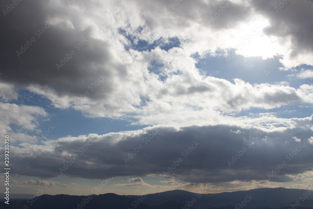 Obraz premium 山頂から見る空