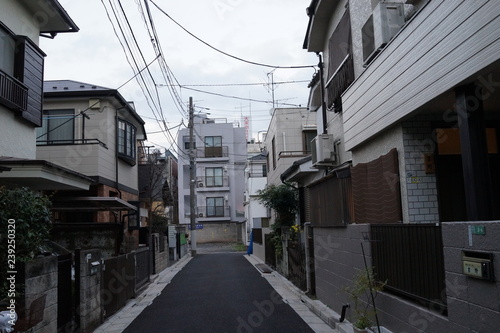 街 東京 住宅街 電線 