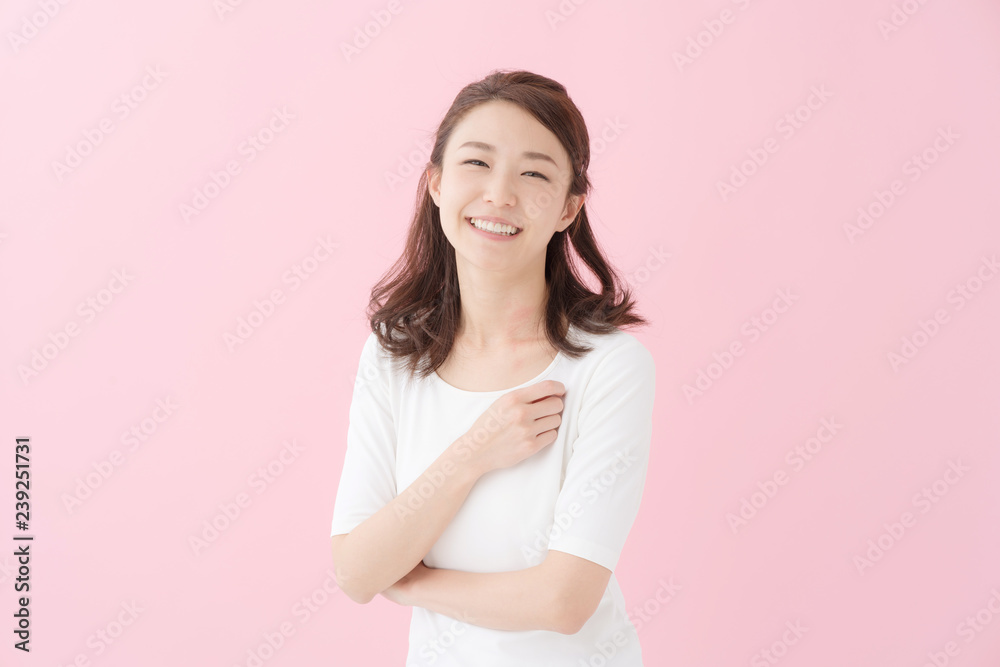 女性・ピンクバック 女性・ピンクバック