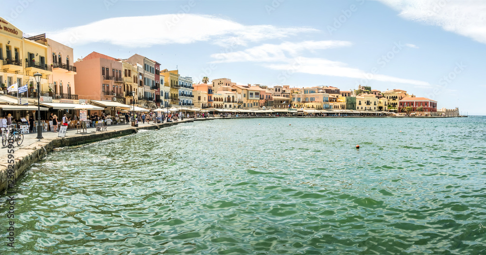 Panoramic view of the city of Chania
