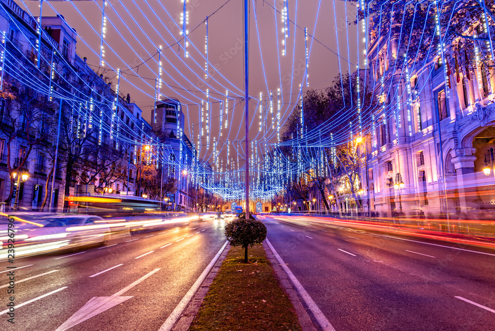Obraz premium Alcala Street in Madrid illuminated at Christmas