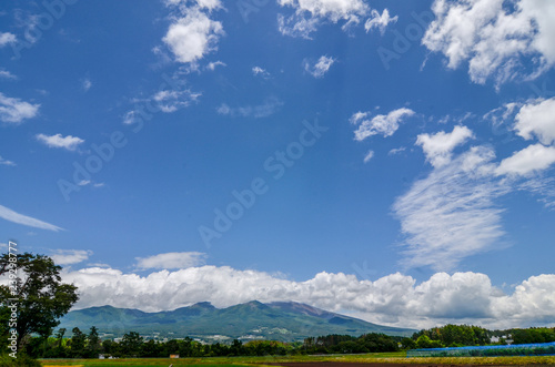 空と浅間山