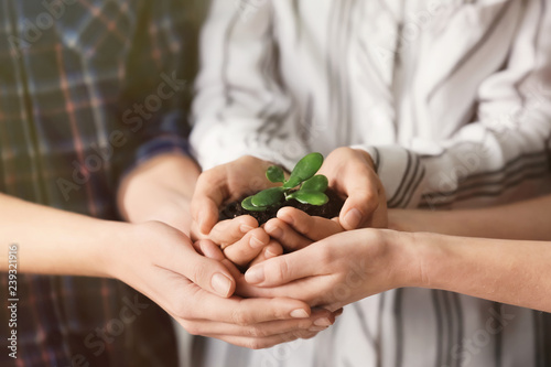 Business people holding gre...