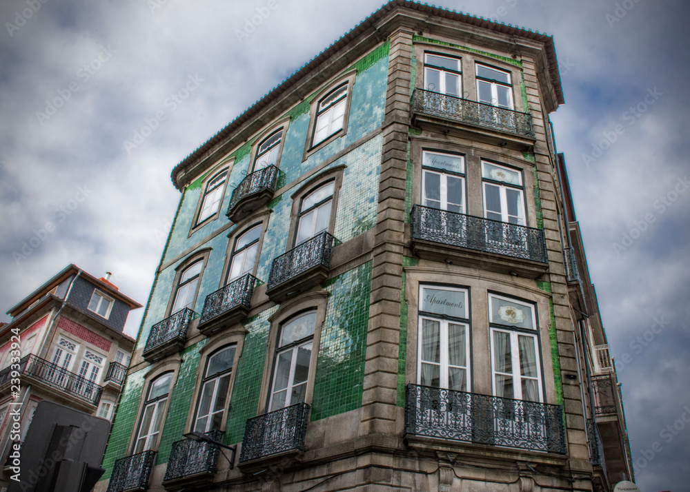 Green Tiled Corner Apartment, Porto, Portugal
