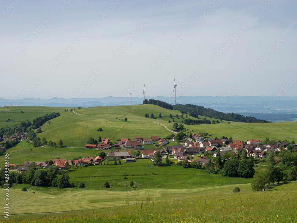 Blick auf das dorf Gersbach im Berg aus dem Rohrenkopf Panoramaweg