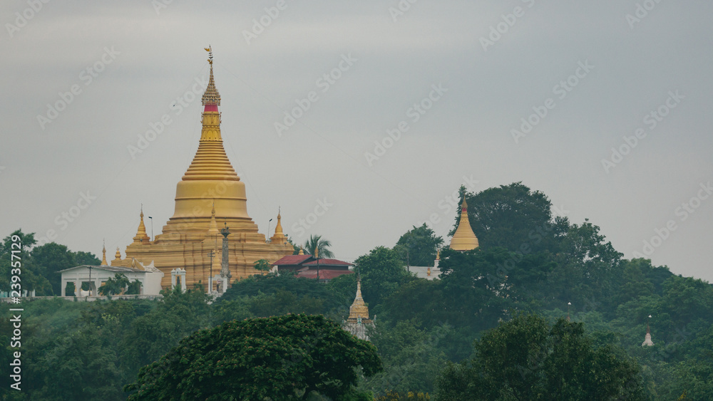 Temples of Myanmar an ancient city located. 16:9