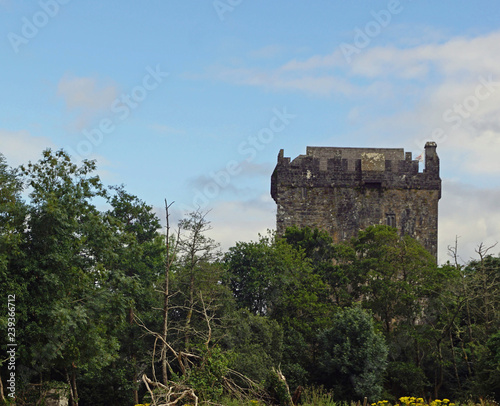 Aughnanure Castle photo